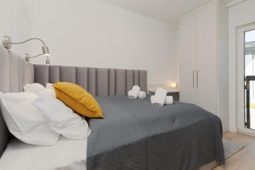 Apartment image 10