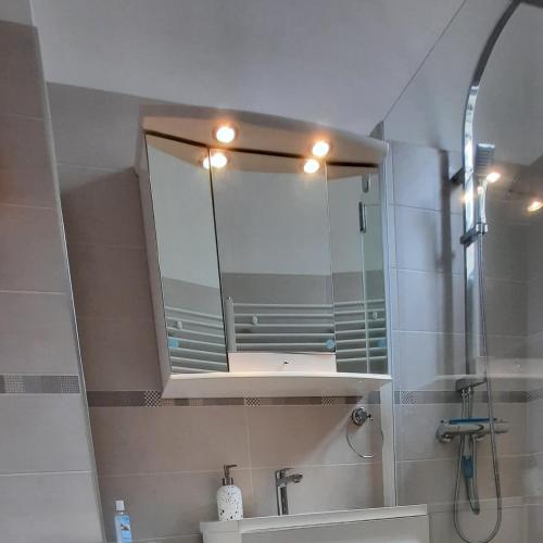 Apartment with Sea View image 1
