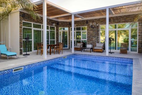 Dar 66 Pool Chalets with Jacuzzi, Rás al-Chajma (fotografie 3)