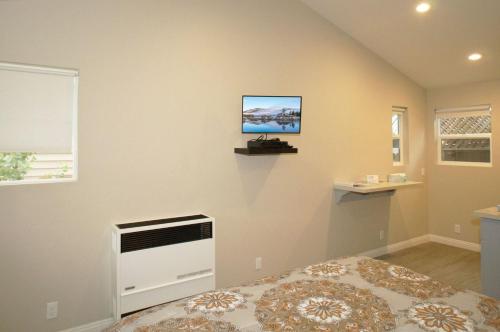 Big Bear 4 Seasons Two - image 11