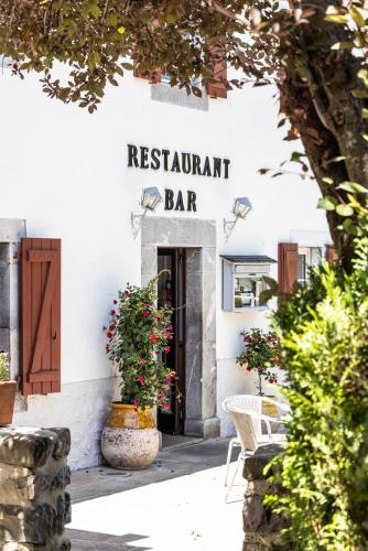 Hotel Restaurant Du PONT D'ABENSE in Montory