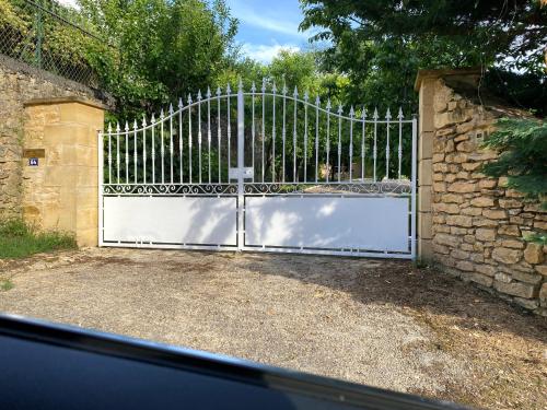 Résidence Les Trois Jardins avec WIFI et Parking gratuit Résidence Les Trois Jardins avec WIFI et Parking gratuit