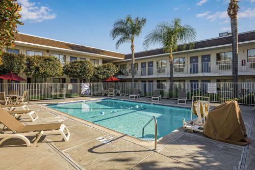 Motel 6-Temecula, CA - Historic Old Town