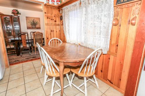 McWhinney Summit Cabin - image 8