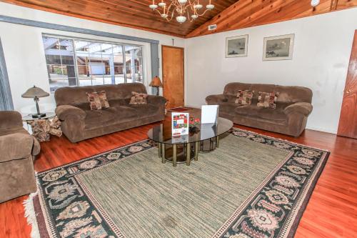 McWhinney Summit Cabin - main image