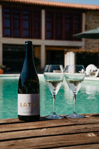 ผับ/เลาจน์, Casa Lata - Agroturismo e Enoturismo in การาเซโด