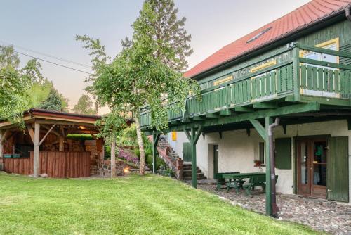 外部景觀, 高崎尼蘇倫呢多梅克旅館 (Gosciniec Zielony Domek) in 姆龍戈沃