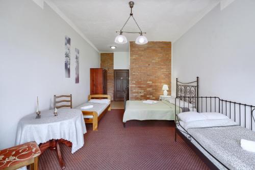 高崎尼蘇倫呢多梅克旅館 (Gosciniec Zielony Domek) in 姆龍戈沃