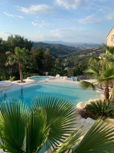  Petit Mirador, Pension in Torrellas de Llobregat