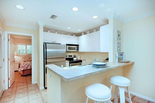 Sanibel Arms E7 - image 10