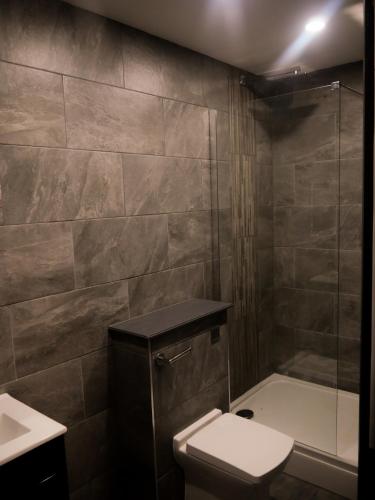 New Oxford House Apartments By Happy Days 3