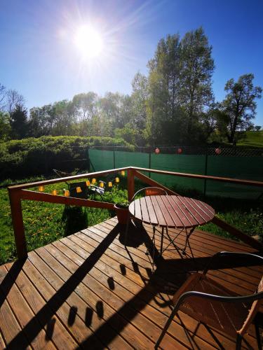 Балкон, Jagodowy Sad - apartament z dwoma ogródkami (Jagodowy Sad - apartament z dwoma ogrodkami) in Видміни