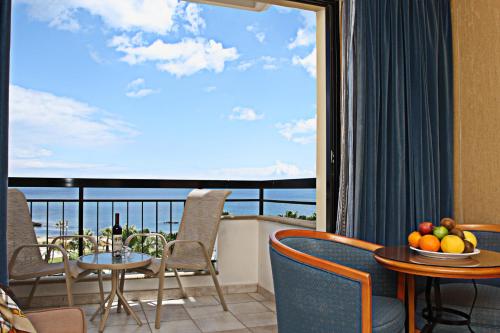 Anastasia Beach Hotel in โพรทาราส