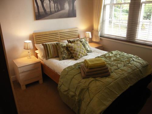 Spacious 2-Bedroom Apartments in Windsor CH, Виндзор (фото 10)