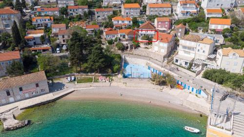 A1-apartment 50m from the beach with the sea view in Makarska