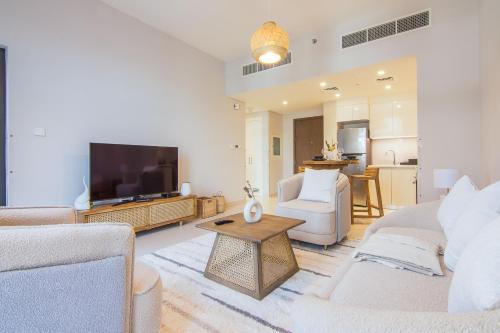 Brand new 1 bedroom apartment Dubai Hills 601, Dubai