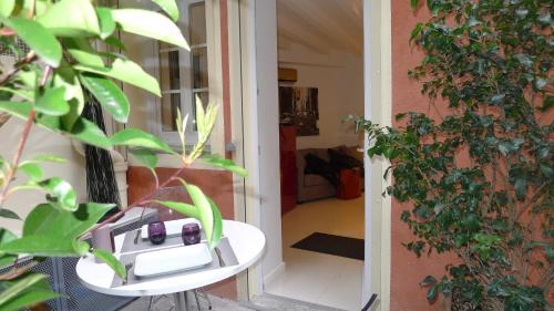 NICE VILLAGE1 AP2087 by RIVIERA HOLIDAY HOMES, Nice (fotografie 5)