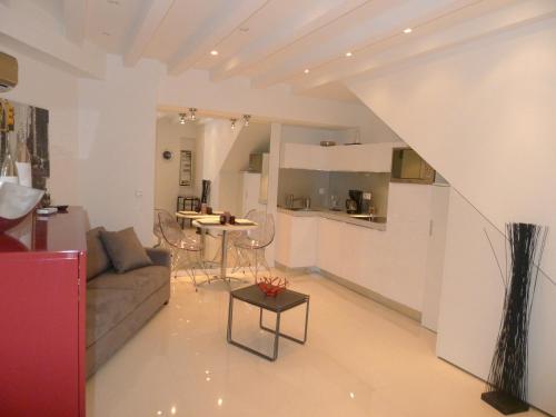 NICE VILLAGE1 AP2087 by RIVIERA HOLIDAY HOMES, Nice (fotografie 6)