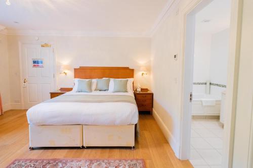 The Dixcart Hotel The Dixcart Hotel