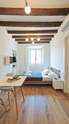 Milano Navigli Apartment - Via Vigevano, Milan