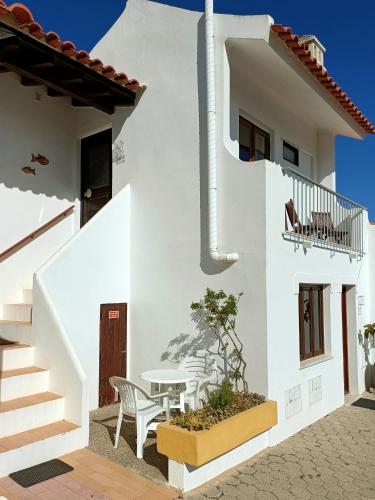  Casa dos Pinheiros, Pension in Arrifana Strand