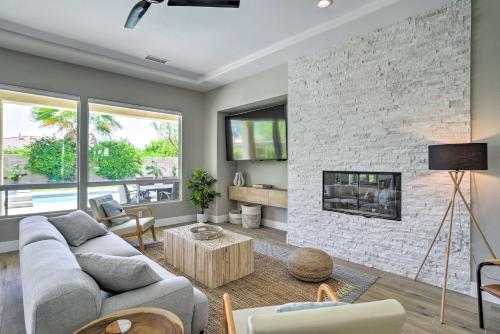 Updated and Modern Palm Desert Hideaway with Pool in Palm Desert, USA