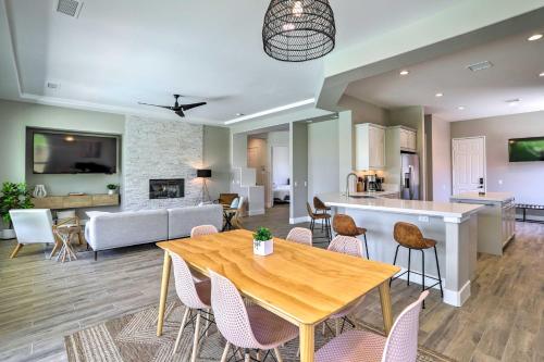 Updated and Modern Palm Desert Hideaway with Pool in Palm Desert, USA