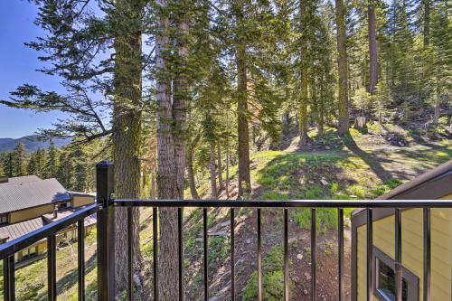 Alpine Meadows Condo with Mtn Views Near Lake Tahoe