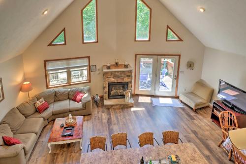 Lake Harmony Home with Hot Tub Deck and Game Room - main image