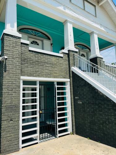 Near French Quarter Nice Two Bedrooms+ detail
