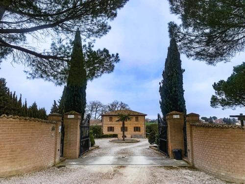 Villa San Lorenzo - Lux Gated Estate/Private Pool