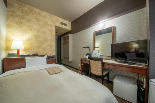 Double Room with Small Double Bed - Smoking