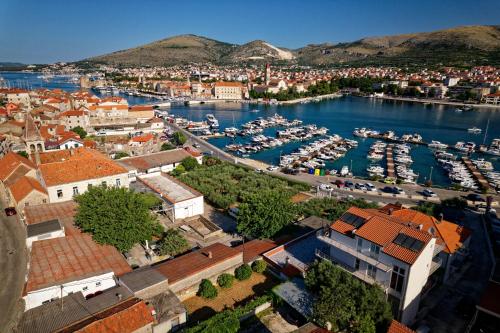 Apartments & Rooms Žaja, Trogir (Traù) (foto 8)