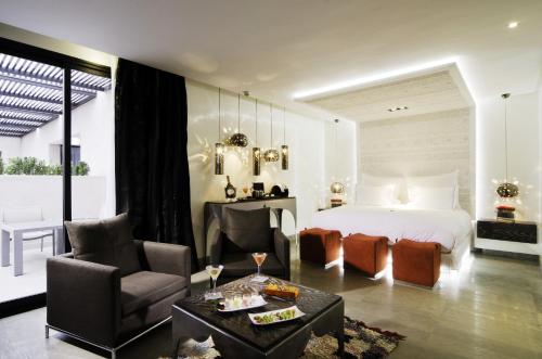 Deluxe Suite