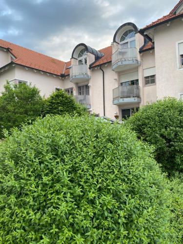 Ferienwohnung Lichtgalerie 3.3km von Raiffeisenstraße entfernt