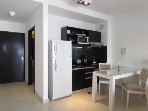 One-Bedroom Apartment image 10