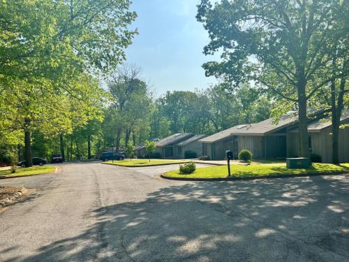 Trailside Vacation Home 8 in Bella Vista, USA