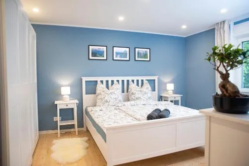 Moderne Wohnung im Grünen mit privatem Garten in Donaueschingen, Deutschland