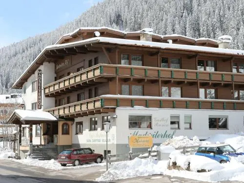 Gasthof Pension Madseiterhof in Tux, Österreich
