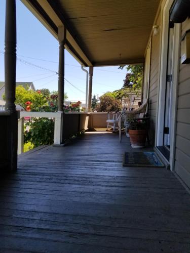 Tiny Food Forest - The Dalles - Apartment