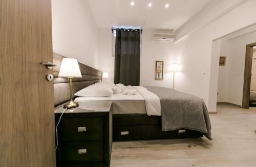 PALOMIA D 4