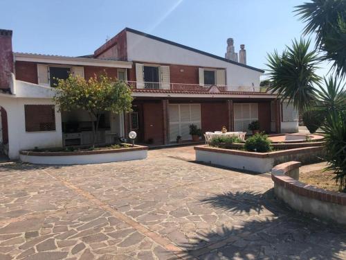  Porzione di villa immersa nel verde in Scalea