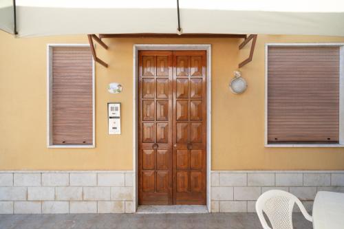 Entrance, La Curte dellu Pippi Niuru in Lecce Suburbs