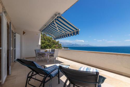 Apartments by the sea Puntinak Brac - 718 - image 9