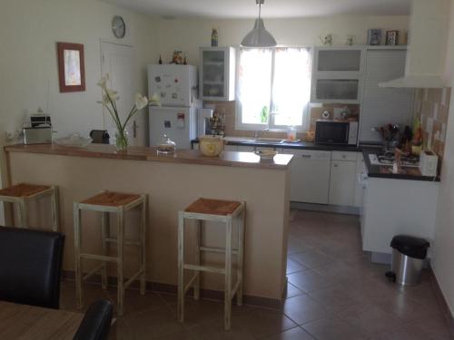 Gîte Neuvic 4 pièces 5 personnes - FR-1-616-110 - image 11