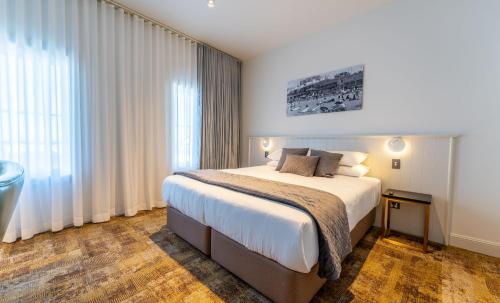 เดอะ กรอสเวเนอร์ โฮเต็ล (The Grosvenor Hotel) in ทิมารู