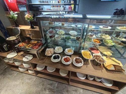 Sharaf Hotel – Toshkent, NY