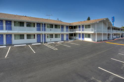 ทางเข้า, Motel 6 Tigard, OR - Portland South - Lake Oswego in พอร์ตแลนด์ (OR)