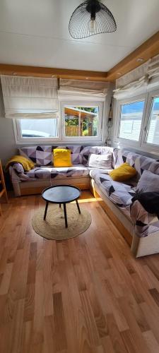 Mobil home dans camping