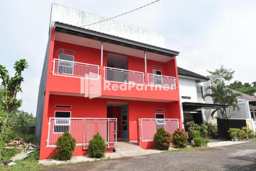 B&B Bojong - RC Costel near RSDH Cianjur Mitra RedDoorz - Bed and Breakfast Bojong